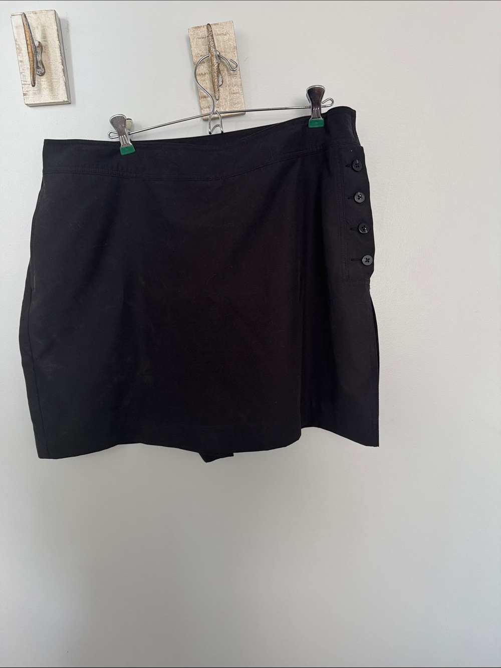 Izod Black Mini Skort with Side Button Detail